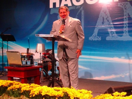 Pr. Jeremias Pereira ministrando no Congresso Haggai 2009