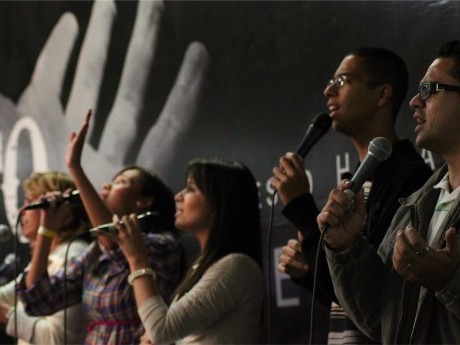Grupo de Louvor no Congresso Haggai 2010