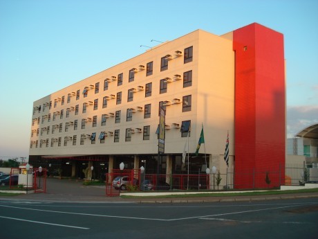 Foto do hotel Dan Inn onde o grupo se hospedou, Campinas, SP