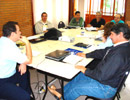 Os sete secretários executivos em treinamento intensivo com o Diretor do Haggai