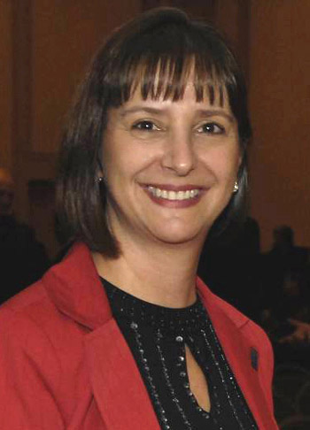 Eliane Peraza Costa Mendes - setor internacional