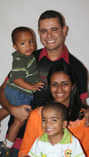 Família unida pelo amor de Jesus 