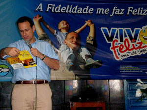 Ebenézer ministrando palestra