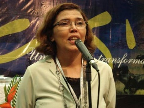 Mônica Matos dá seus testemunho na quinta-feira, culto com santa ceia