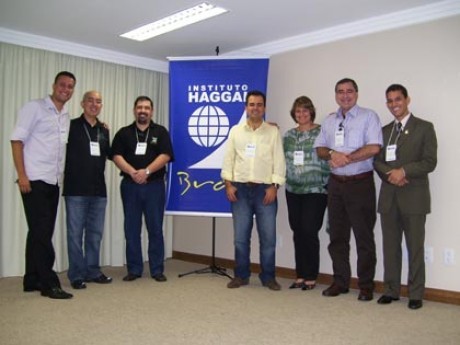 Realização do credenciamento de docentes locais