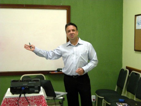 Sedecias em sua microaula no credenciamento 