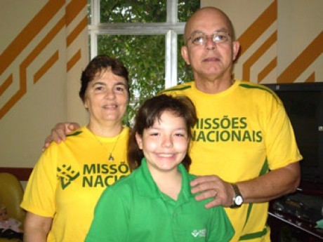 O casal com sua filhinha mais nova