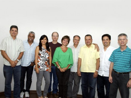 Pastor Paulo Mazoni (esquerda) e a equipe pastoral da IBC, Belo Horizonte 